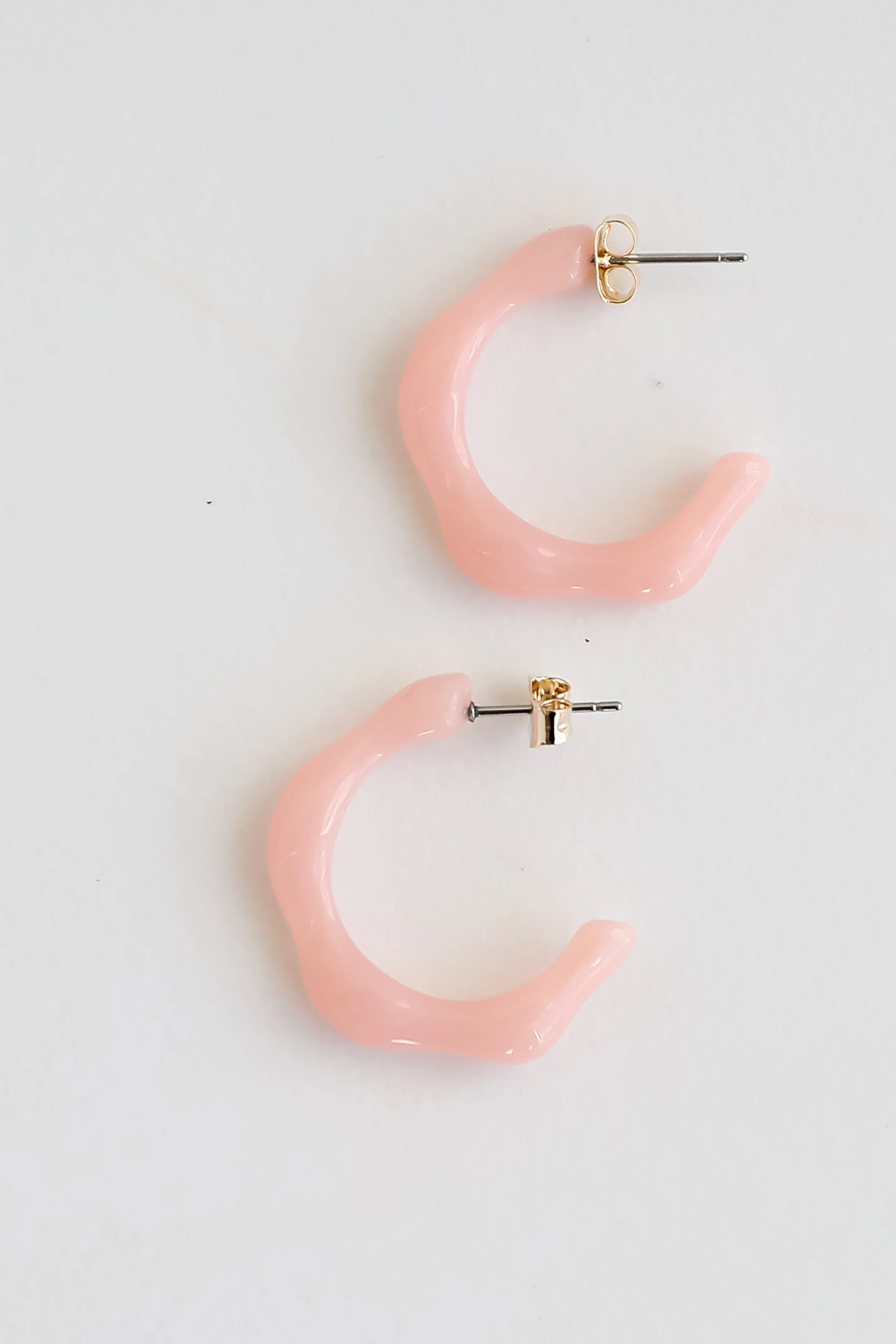 Amy Acrylic Wavy Hoop Earrings