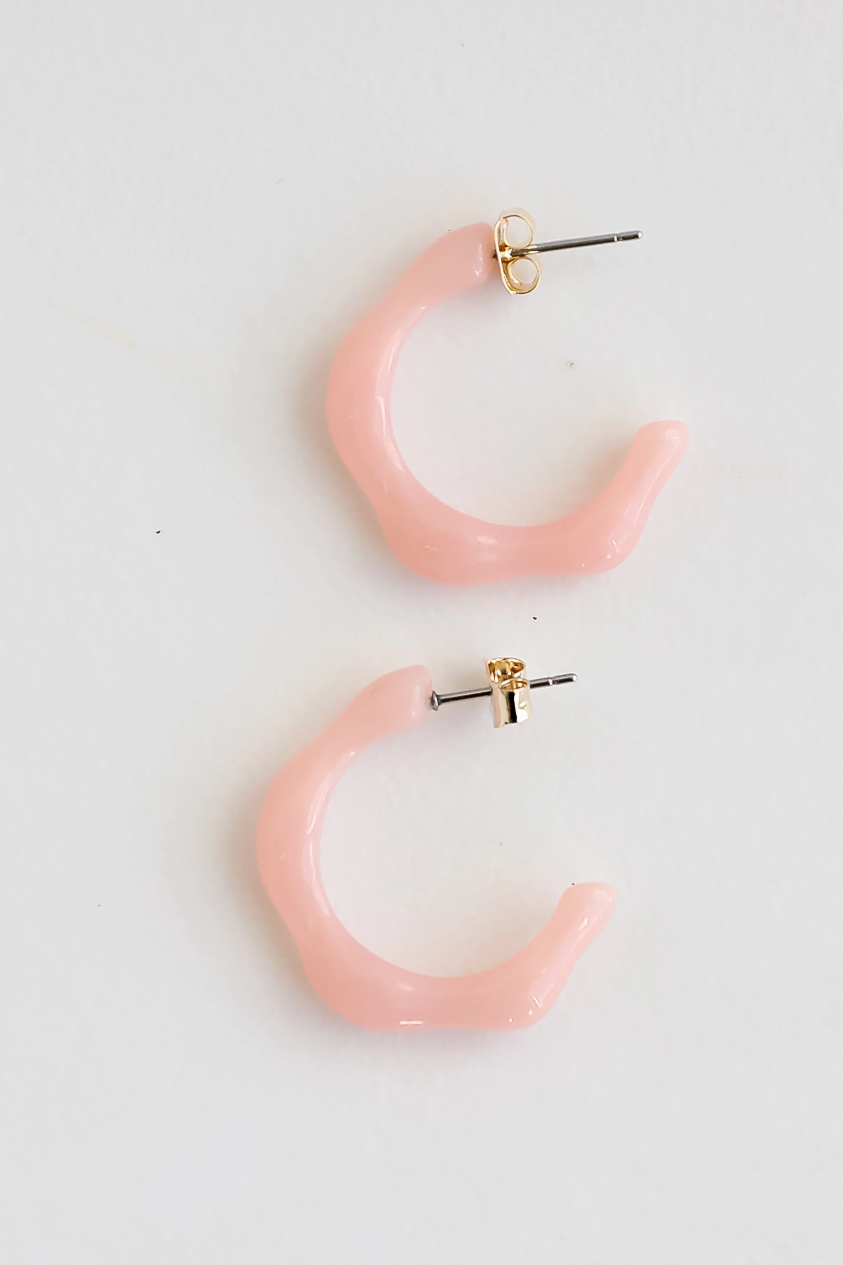 Amy Acrylic Wavy Hoop Earrings