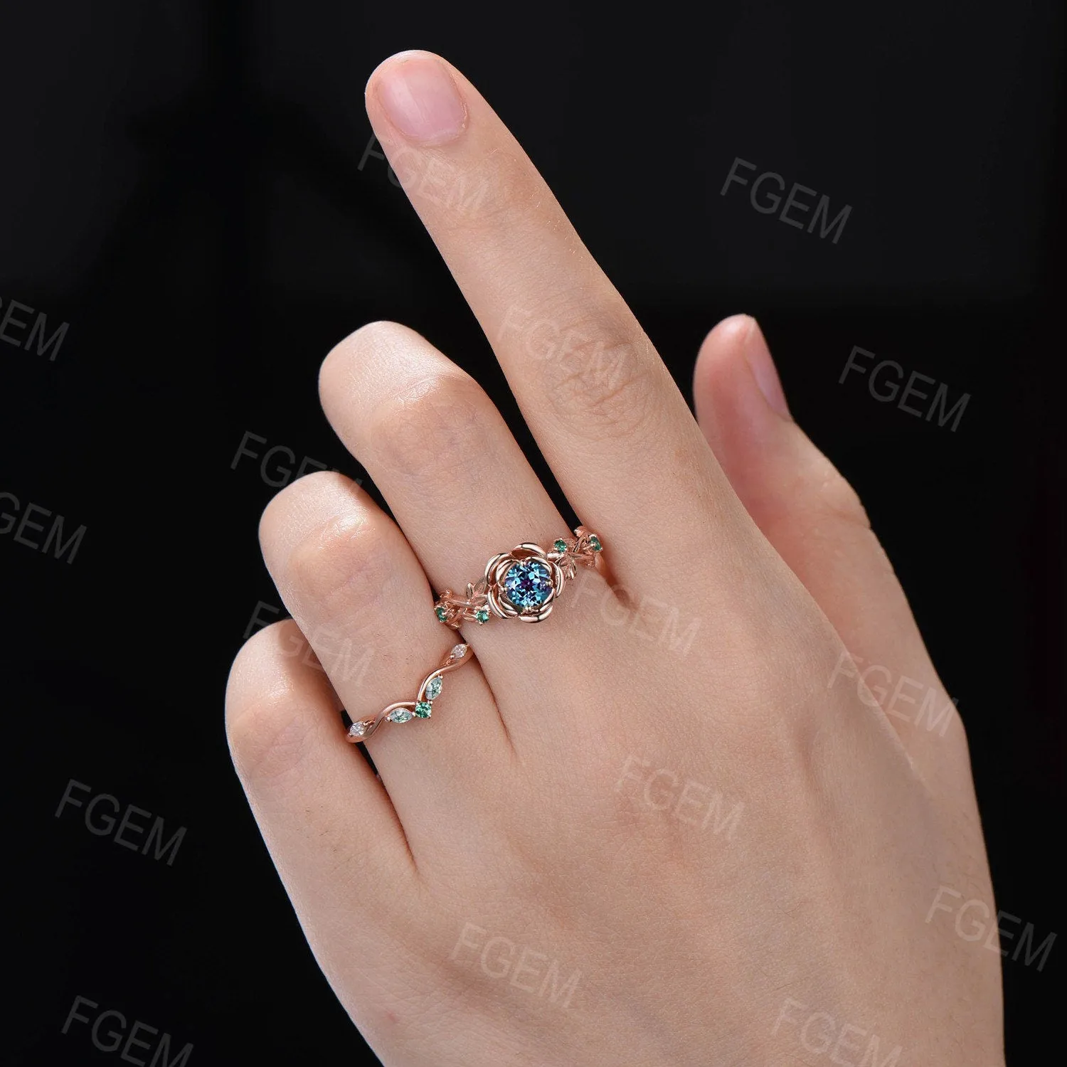Nature Inspired Rose Flower Color-Change Alexandrite Emerald Engagement Ring Set Rose Gold Floral Leaf Moss Agate Emerald Ring Promise Gift