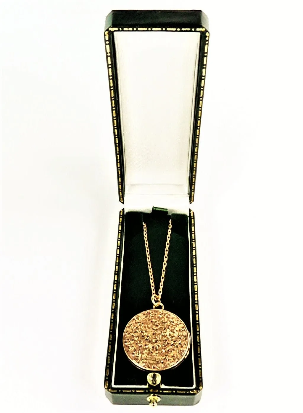 S Blanckensee & Son Fully Hallmarked Gold Locket 1908 On 9ct Gold Necklace