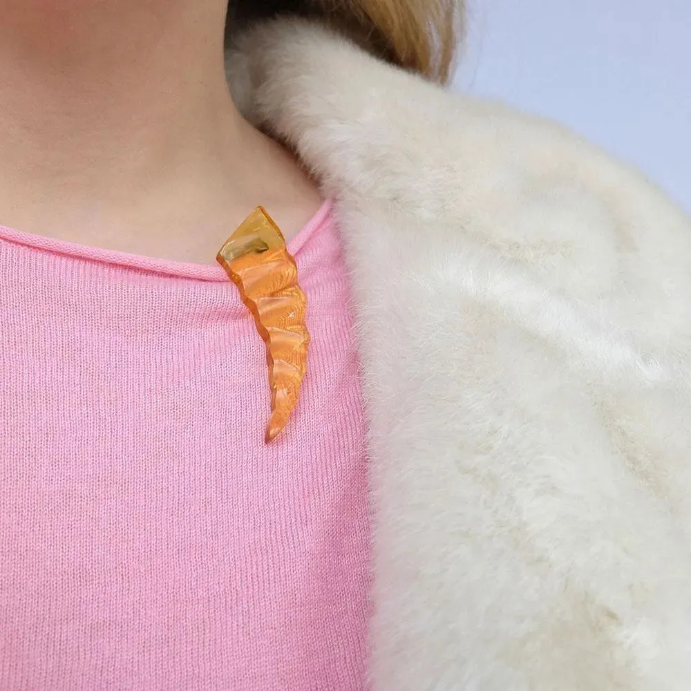 Vintage 1940s Apple Juice Bakelite Dress Clip